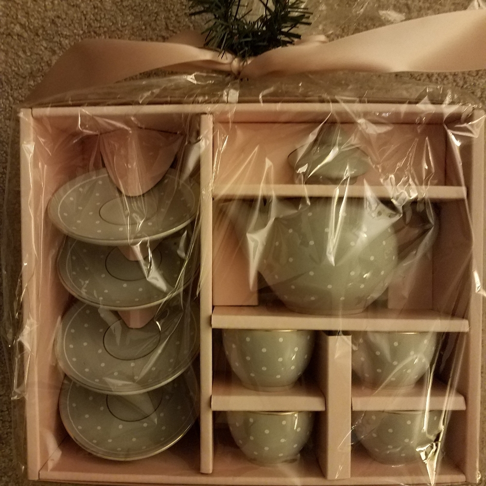 Childs tea set